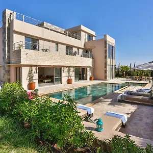 Arganina Piscine Chauffee Bed & Breakfast